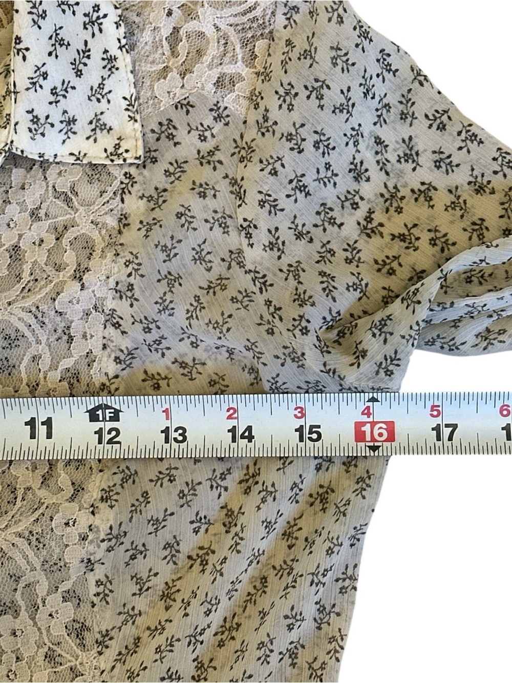 Free People All That Glitters Lace Button Down Blouse Top XS Coquette Boho Chic - Picture 9 of 10